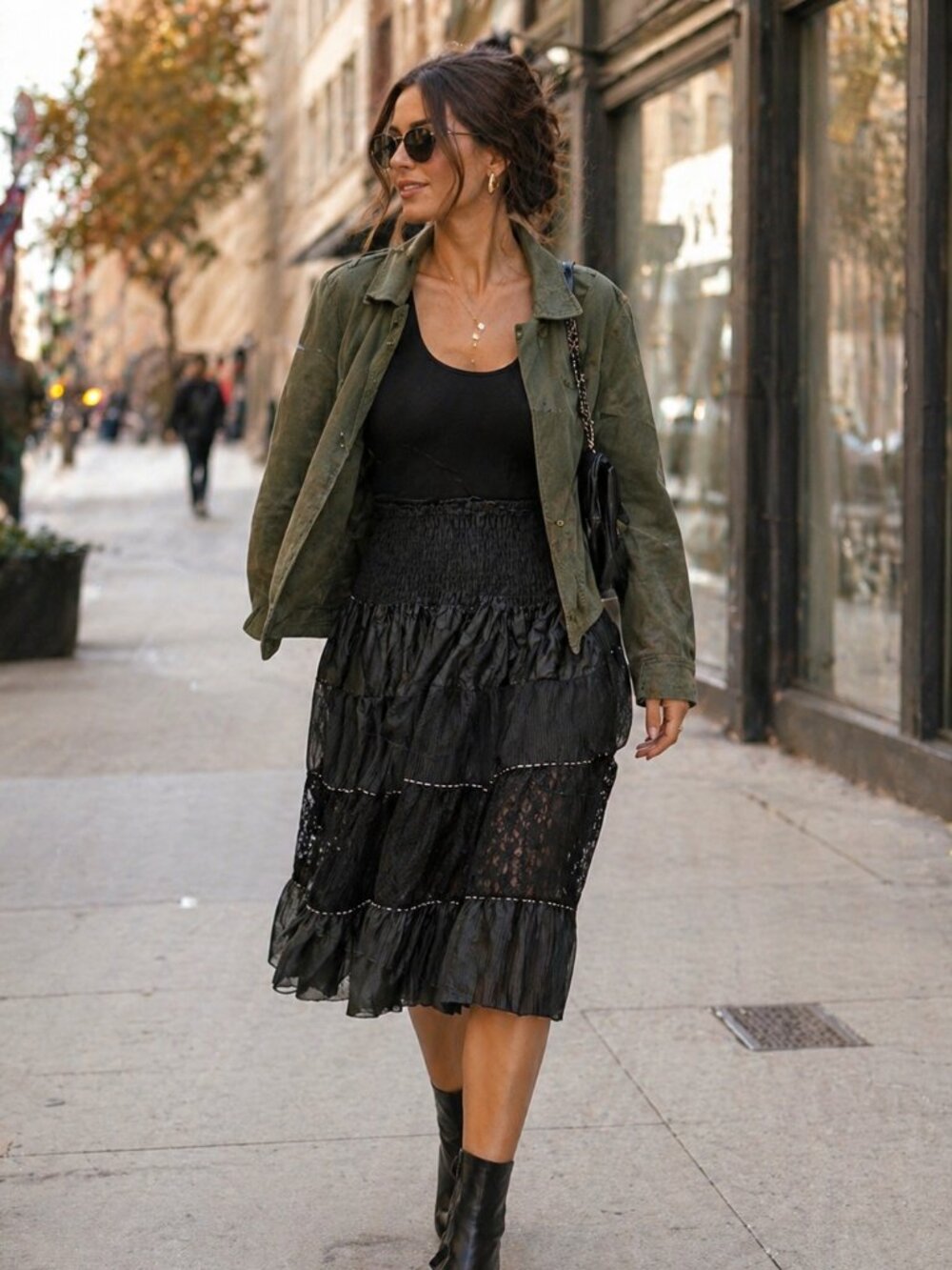 Textured! Express Multi-Layer Stretch Skirt (Size Small, Fits Larger)